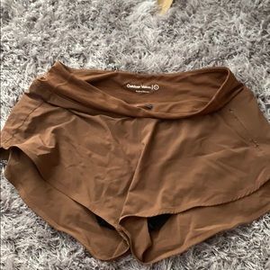 Outdoor voices Hudson shorts Cocoa in L
